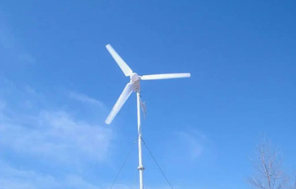 正確保養(yǎng)小型風(fēng)力發(fā)電機(jī)