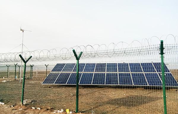 太陽能風(fēng)力發(fā)電機(jī)怎么和用電器件連接的？